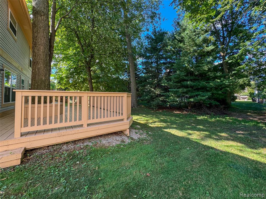 870 Huntclub Boulevard, Auburn Hills, MI 48326 — Photo 29