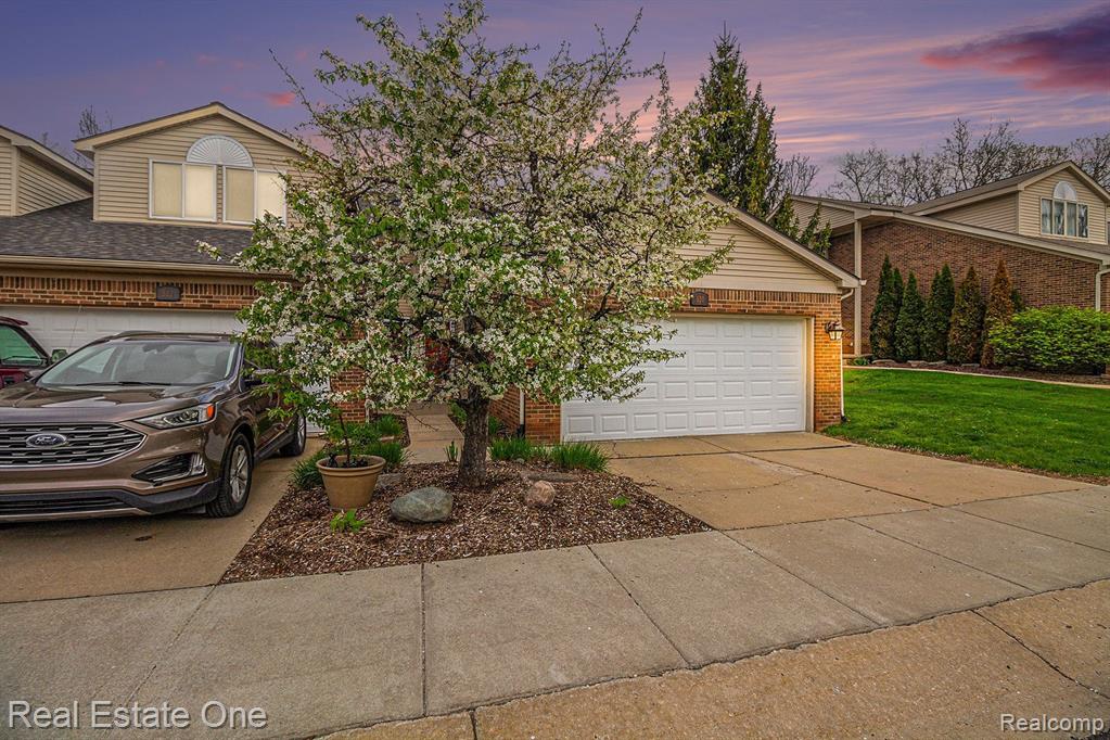520 N REESE Street, South Lyon, MI 48178 — front exterior