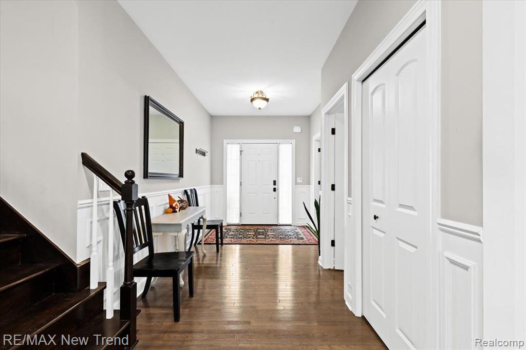 567 NAPA VALLEY Drive, Milford, MI 48381 — Photo 13
