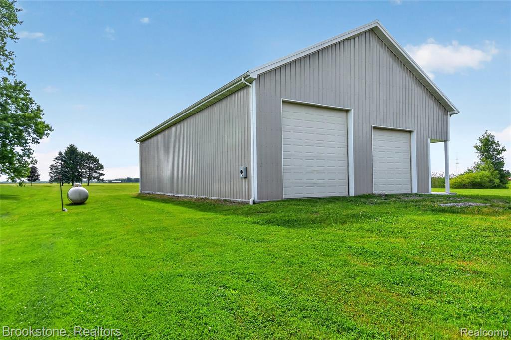 75230 Cryderman Road, Richmond, MI 48062 — Photo 8