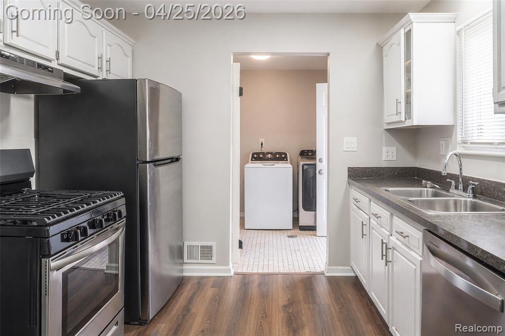 9263 Sylvia Street, Taylor, MI 48180 — Photo 11
