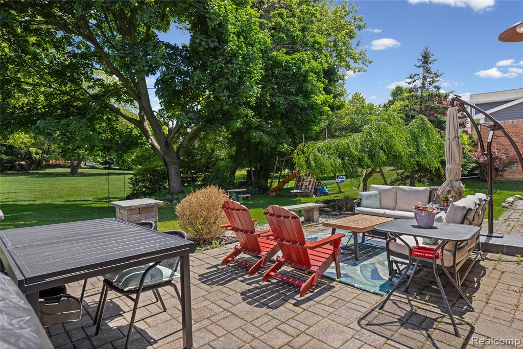 16610 Old Bedford Road, Northville, MI — Photo 44