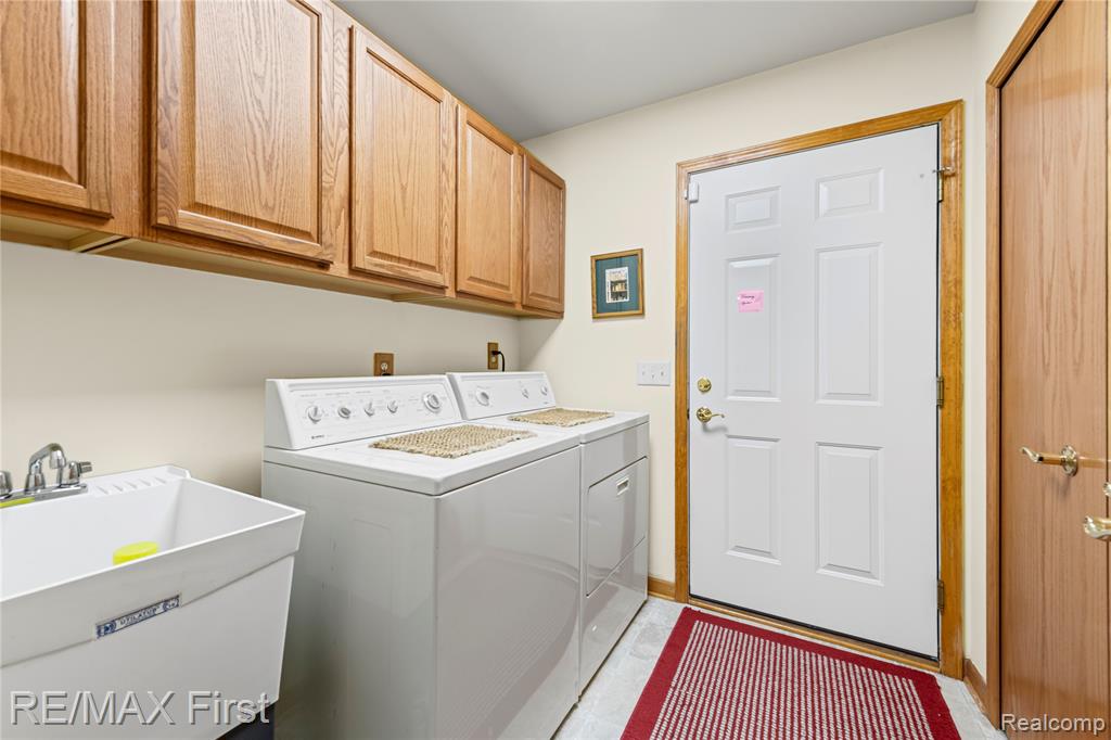 4469 Hickory Court, Warren, MI 48092 — Photo 18