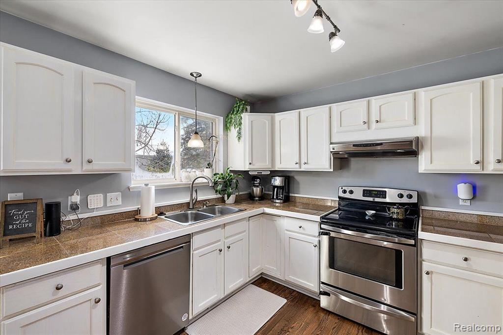 8958 SUNFLOWER, Whitmore Lake, MI 48189 — Photo 25
