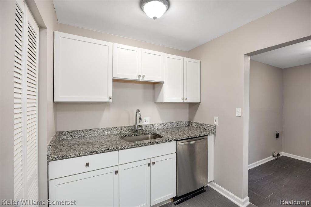 8289 Ford Avenue, Warren, MI 48089 — Photo 14