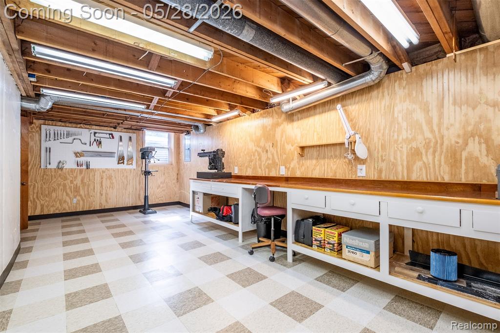 3621 Berkshire Drive, Bloomfield Hills, MI 48301 — Photo 39