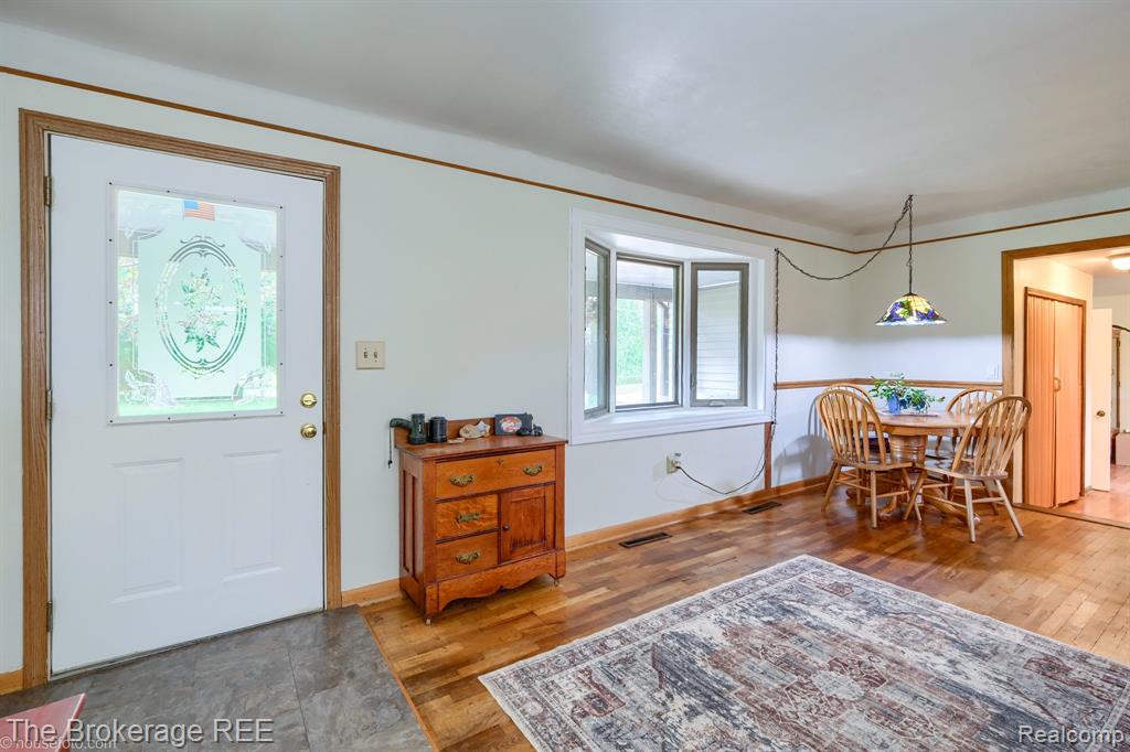 8439 Burpee Road, Grand Blanc, MI 48439 — Photo 9