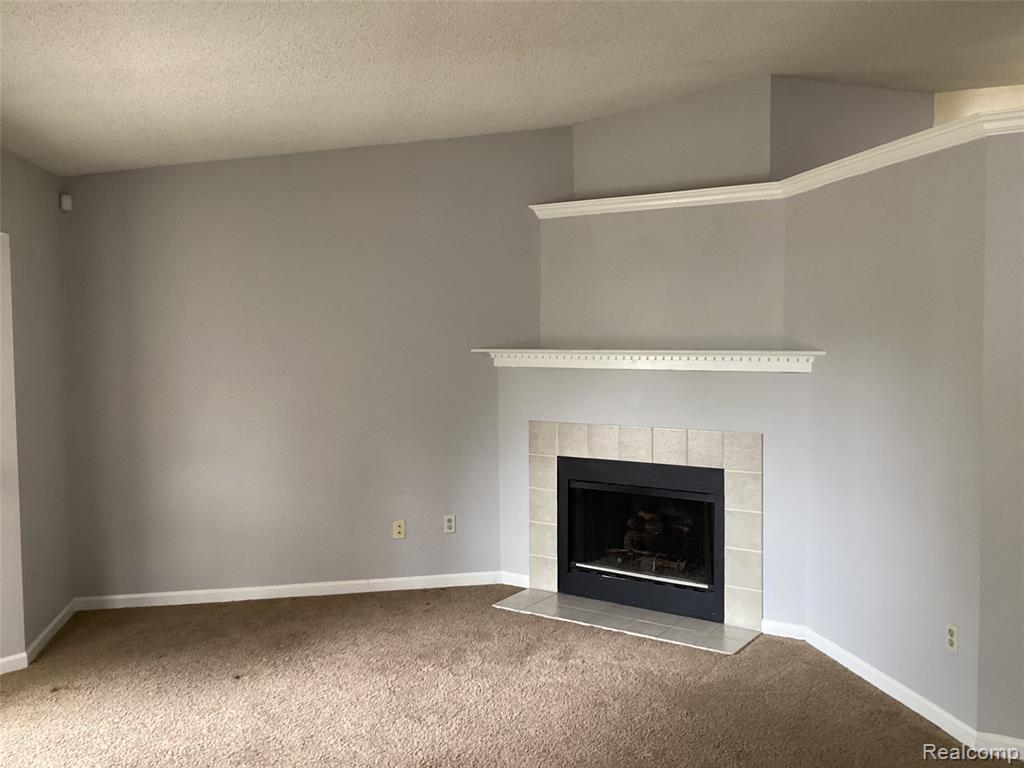 38547 Darbyshire, Farmington Hills, MI 48331 — Photo 8