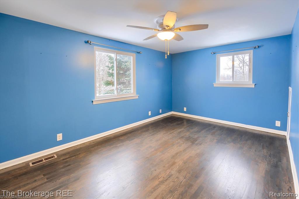 7310 Brewer Road, Flint, MI 48507 — Photo 45