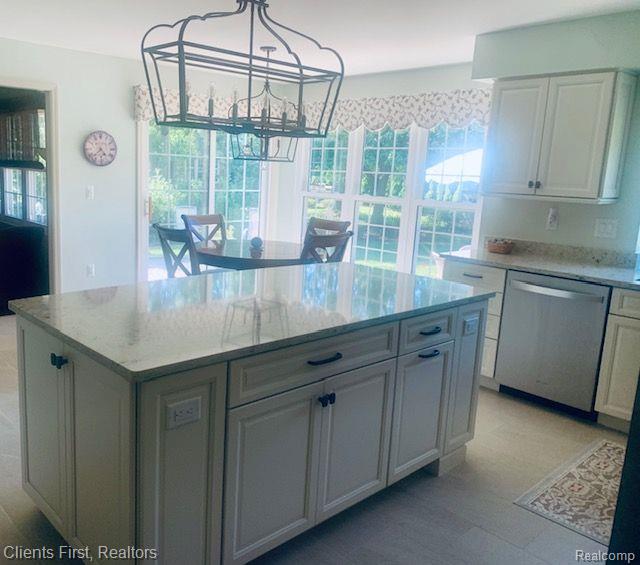 45624 MORNINGSIDE Road, Canton, MI 48187 — Photo 4