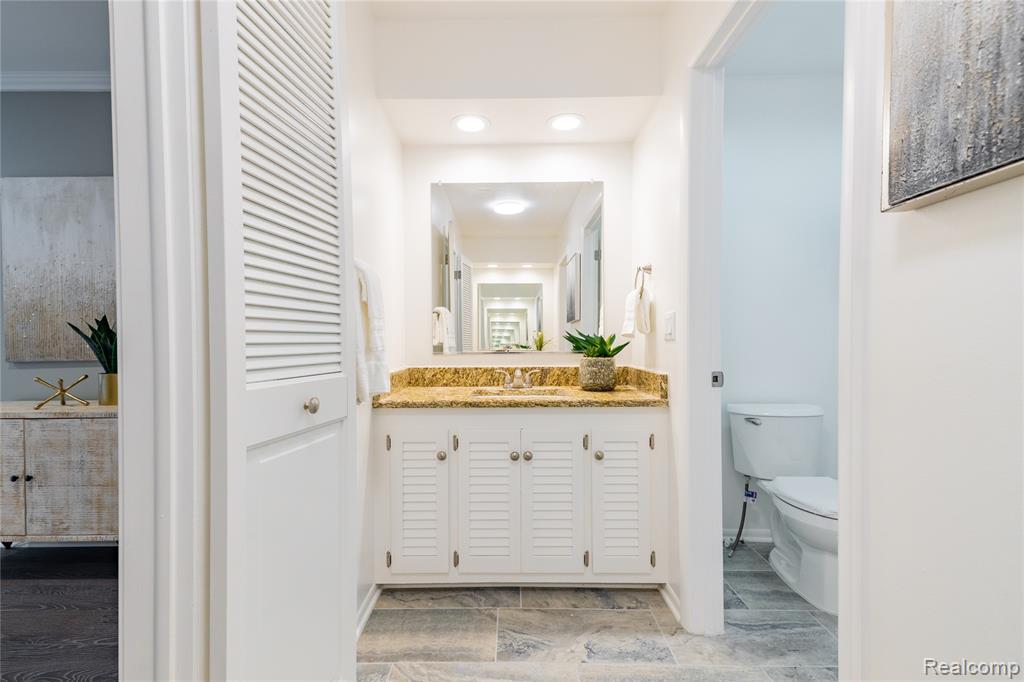 5815 Bloomfield Glens Road, West Bloomfield, MI — Photo 28