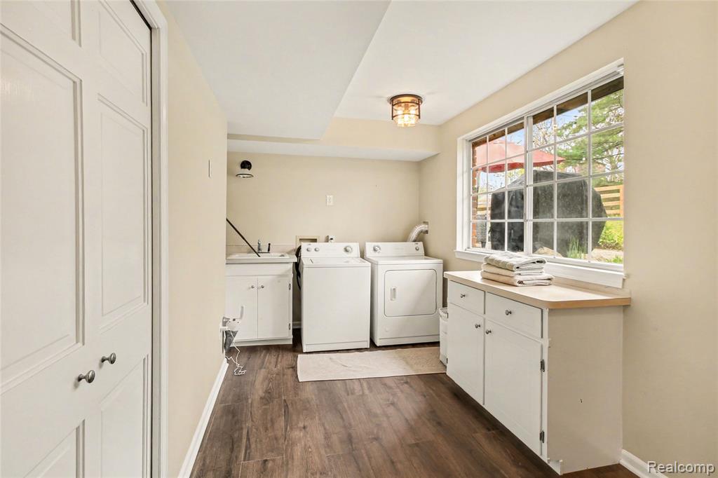6040 Tall Oak Way, Brighton, MI 48116 — Photo 24