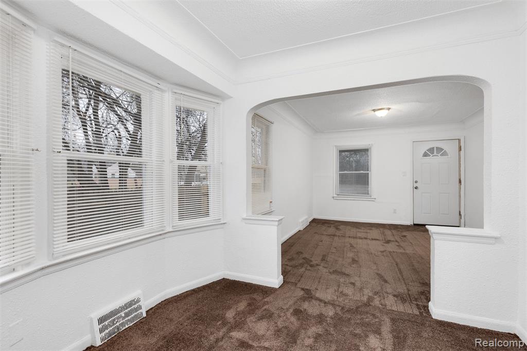 12244 Woodmont Avenue, Detroit, MI 48227 — Photo 6