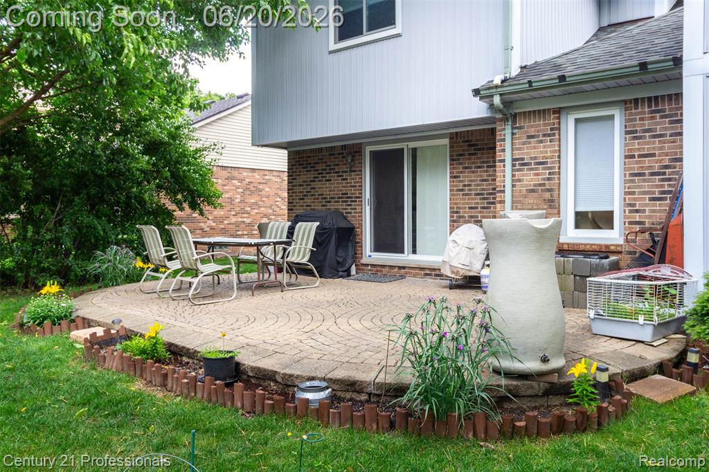 6241 Smithfield Drive, Troy, MI 48085 — Photo 49