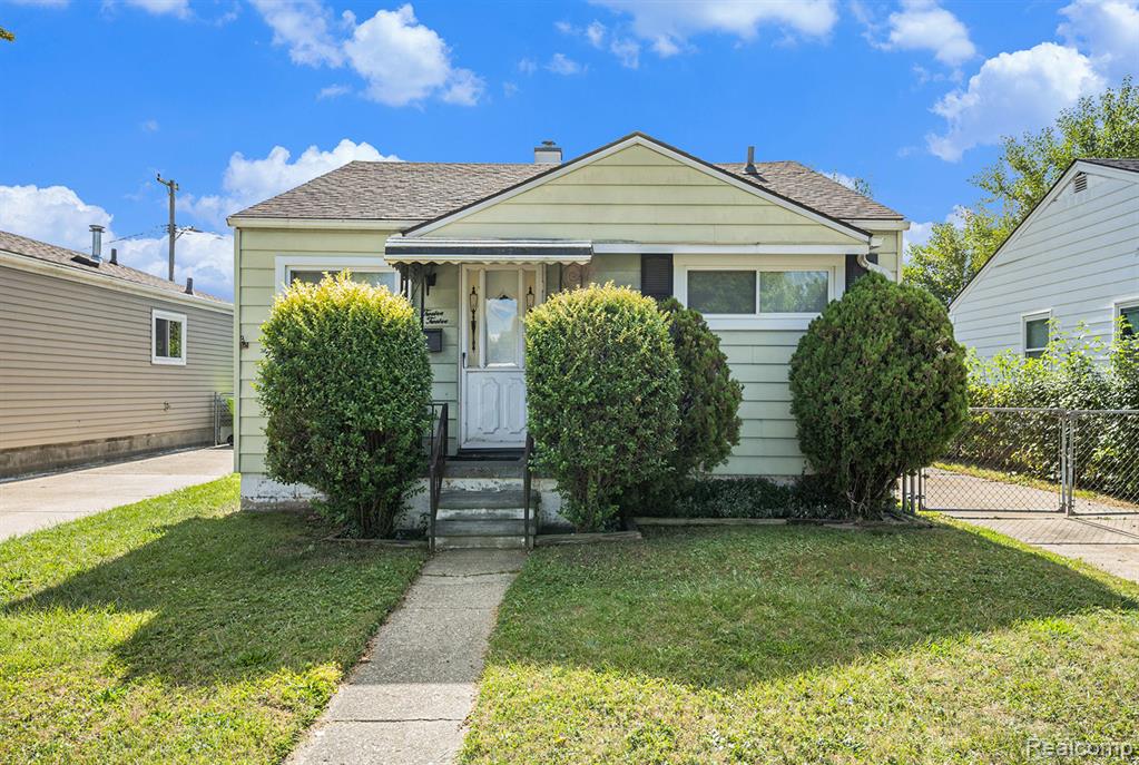 1212 E Rowland Avenue, Madison Heights, MI 48071 — Photo 2