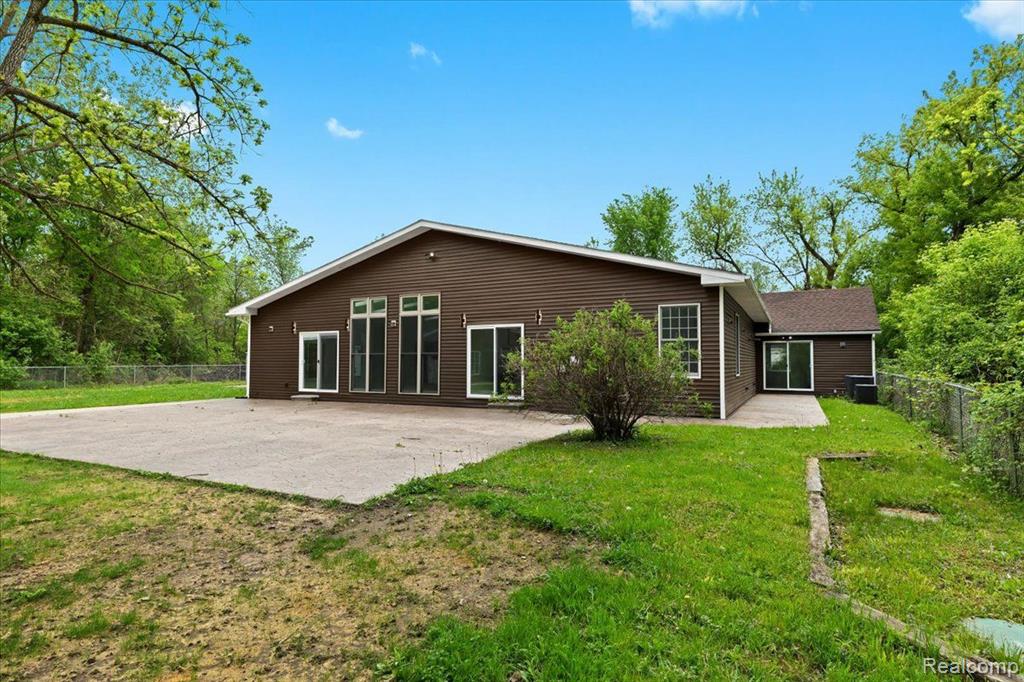 49712 Geddes Road, Canton, MI 48188 — Photo 44
