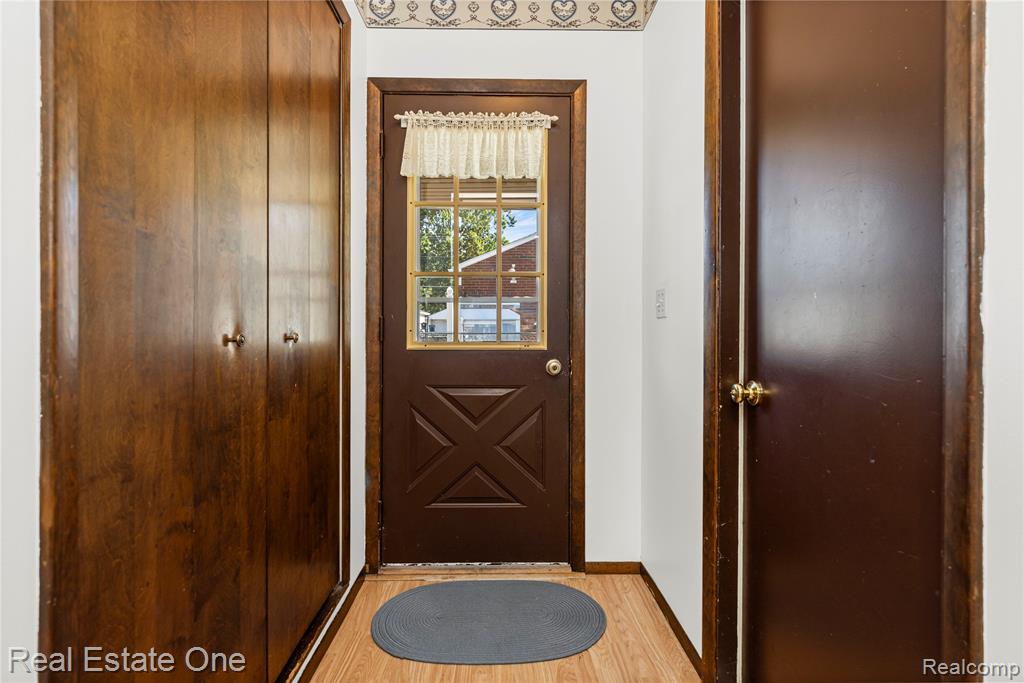 48374 Cardinal Street, Shelby Twp, MI 48317 — Photo 28