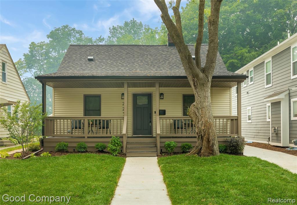 223 N Alexander Avenue, Royal Oak, MI 48067