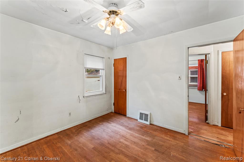 8152 Virgil Street, Dearborn Heights, MI 48127 — Photo 26
