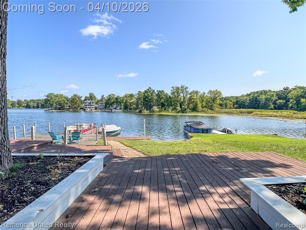 16431 Oak Hill Drive, Fenton, MI 48430 — Photo 59
