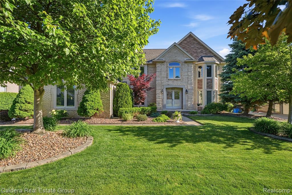 8915 Chestnut Run Drive, Utica, MI 48317 — front exterior