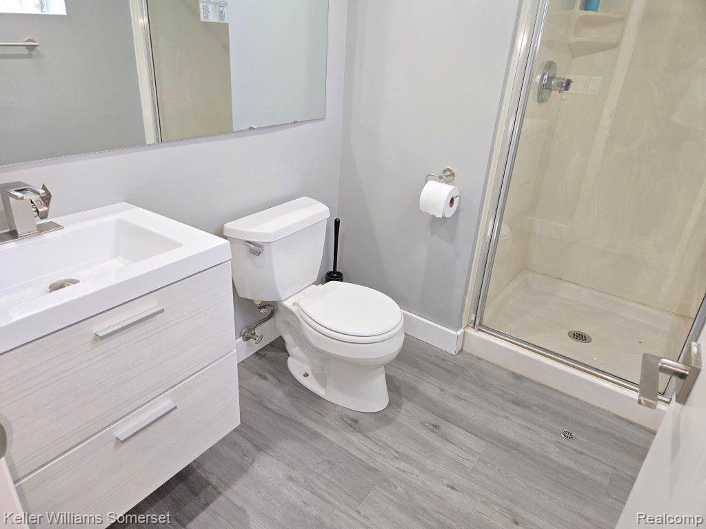 5568 PATTERSON Drive, Troy, MI 48085 — Photo 28