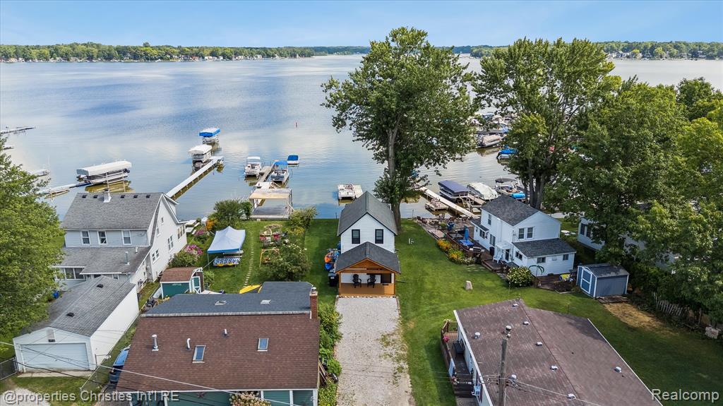 8980 Dexter Pinckney Road, Pinckney, MI 48169 — Photo 40