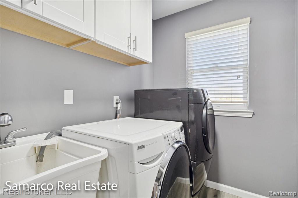 7998 RAYNA, Belleville, MI 48111 — Photo 31