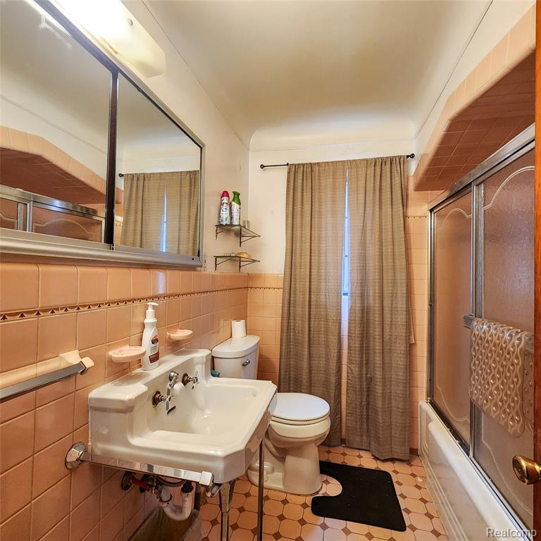 15611 Spring Garden Street, Detroit, MI 48205 — Photo 13