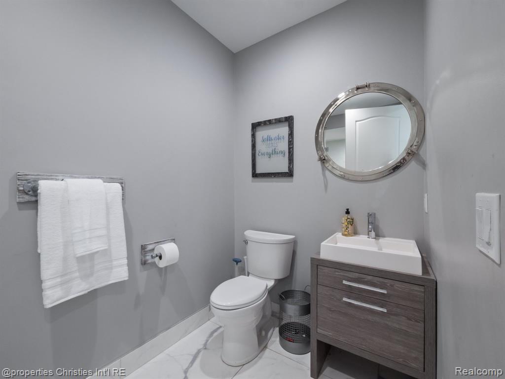 920 SOUTHDOWN Road, Bloomfield Hills, MI 48304 — Photo 59
