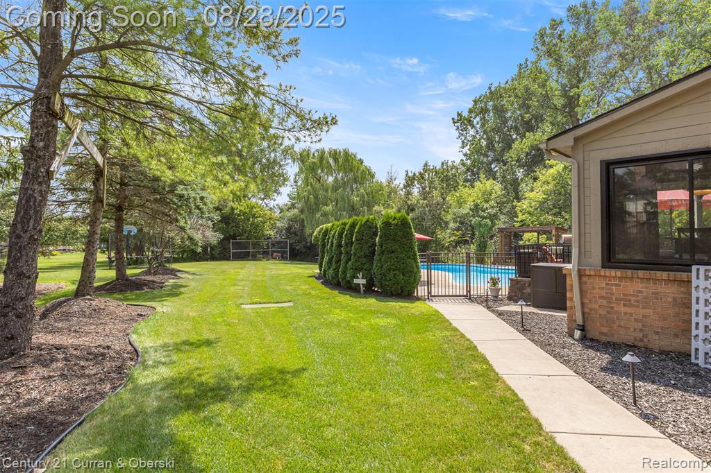 7270 Wadebridge Drive, Canton, MI 48187 — Photo 59