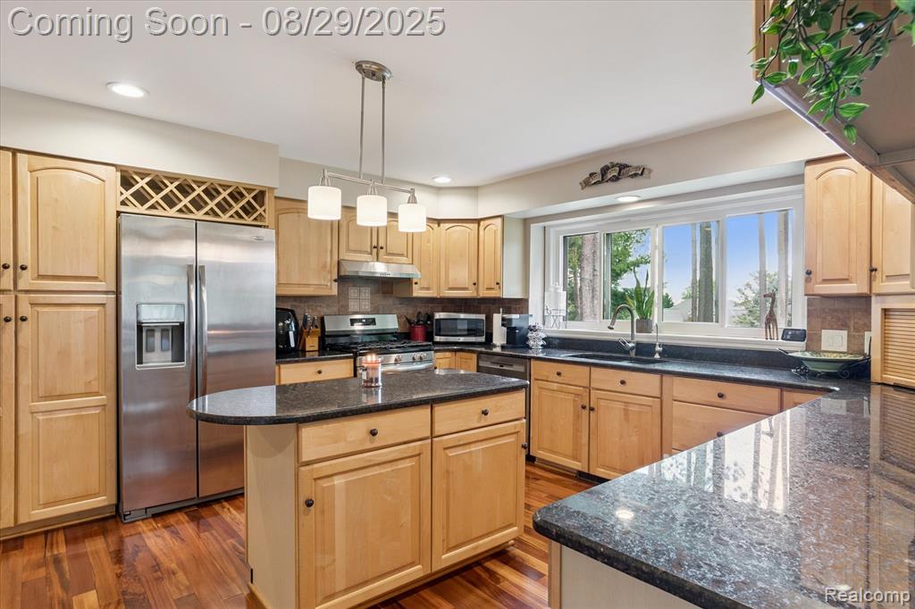 7856 N Kilkenny Drive, Brighton, MI 48116 — Photo 17
