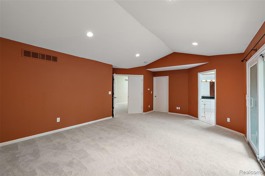 6358 Golden Lane, West Bloomfield, MI — Photo 21
