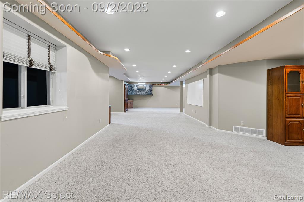 8468 Cranbrook Drive, Grand Blanc, MI 48439 — Photo 46