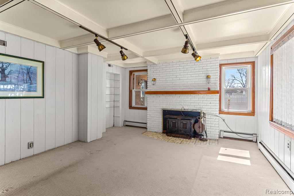 6364 BUCKINGHAM Avenue, Allen Park, MI 48101 — Photo 8