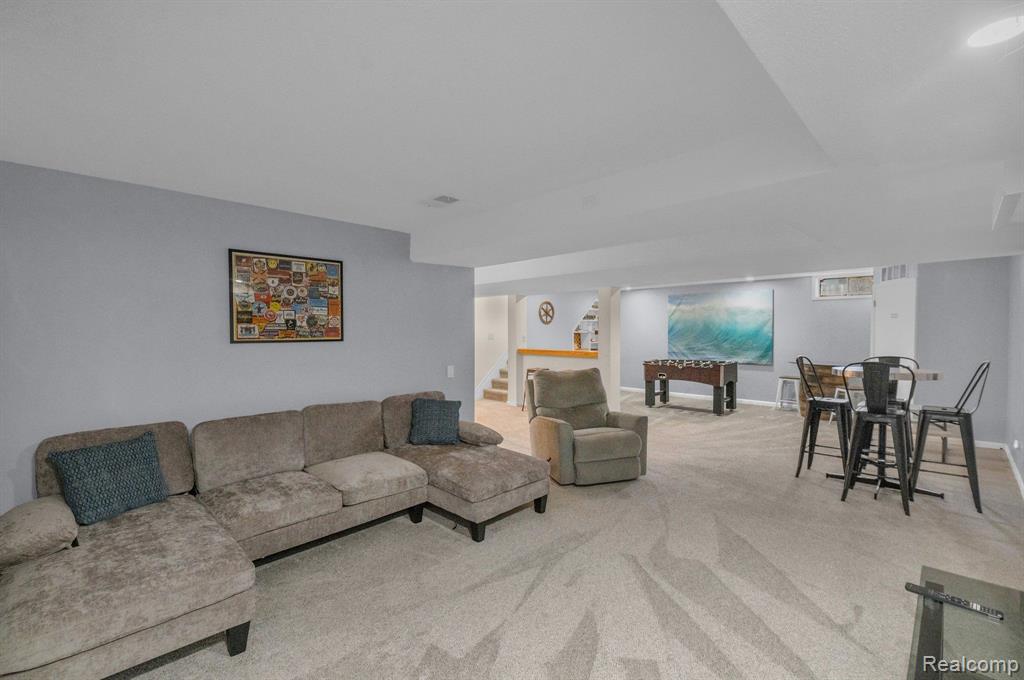 335 DELAWARE Road, Whitmore Lake, MI 48189 — Photo 26