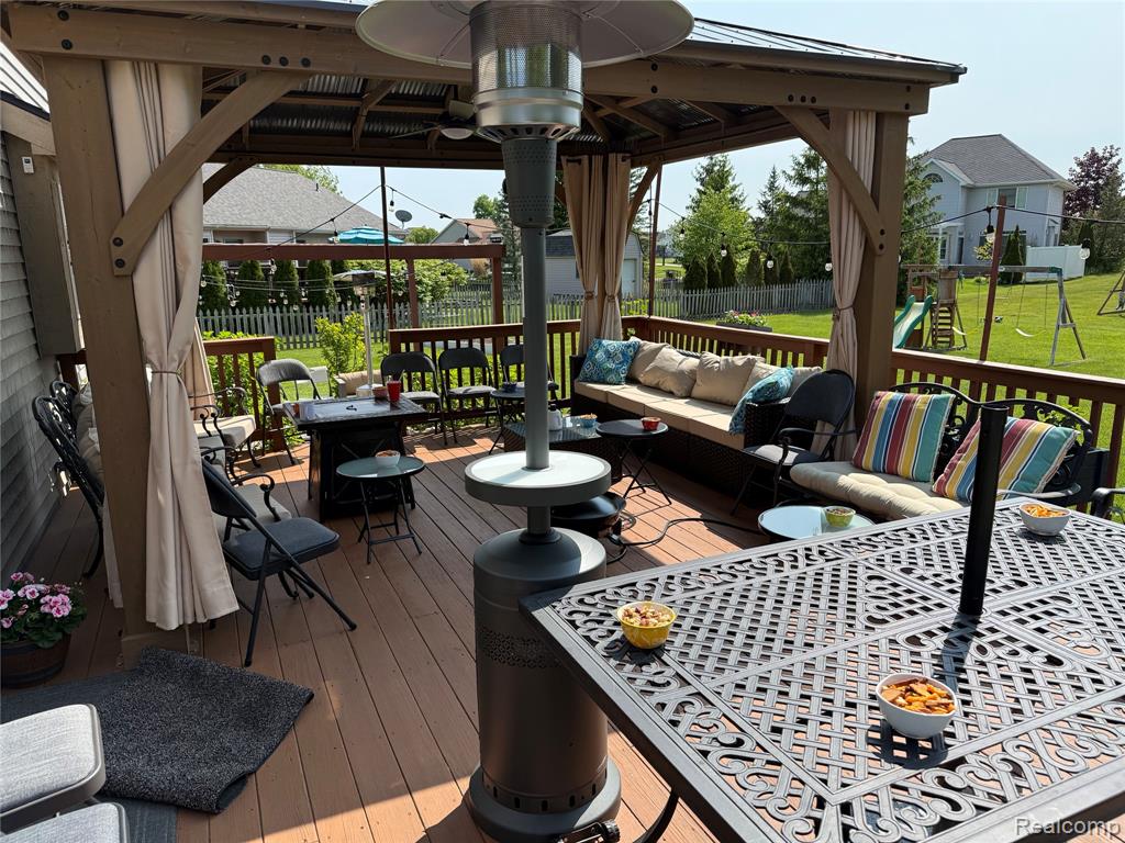7586 Paradise Drive, Grand Blanc, MI 48439 — Photo 5