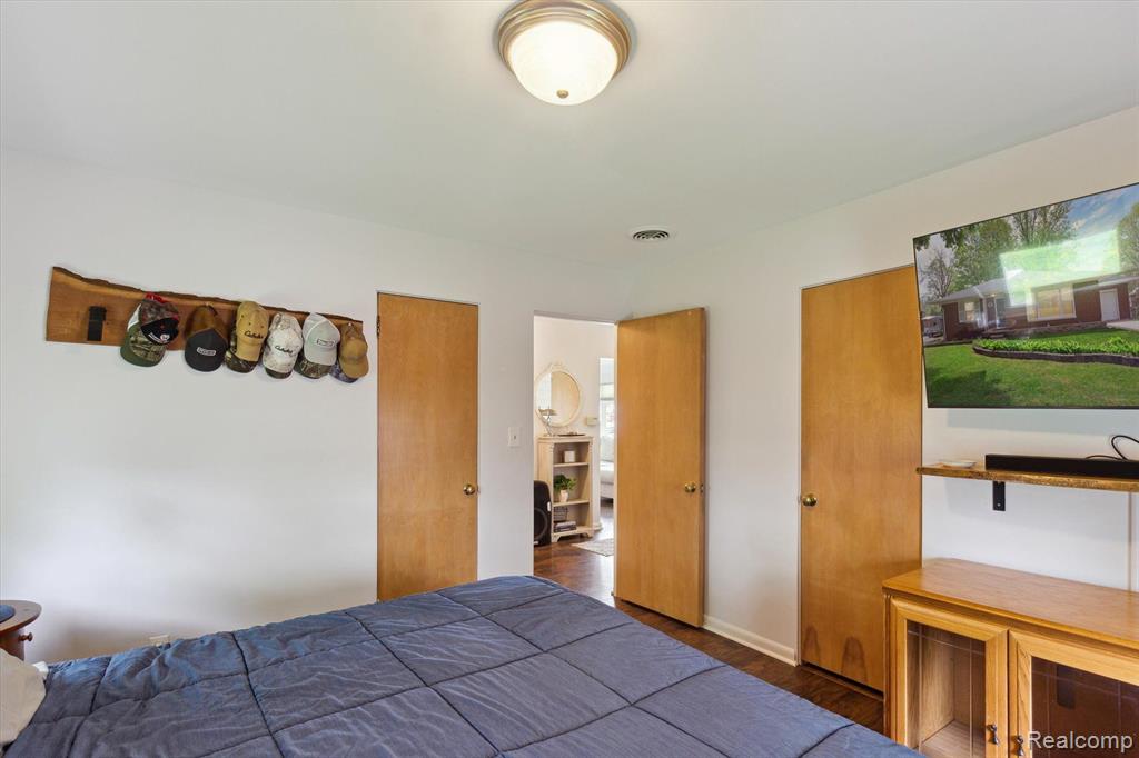 208 E SAINT CLAIR Street, Almont, MI 48003 — Photo 19