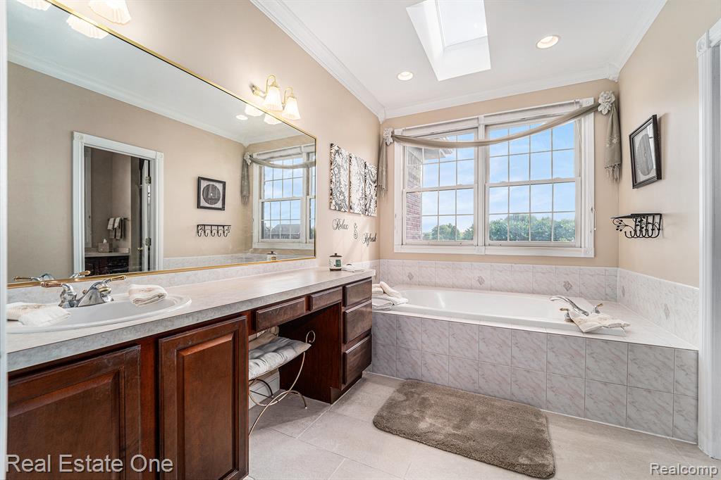 18501 Henry Court, Washington, MI — Photo 21