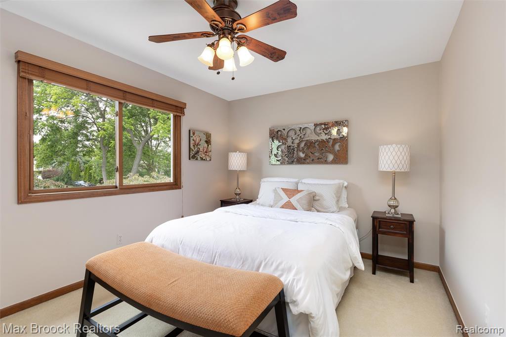 885 Timberline Drive, Rochester Hills, MI 48309 — Photo 34
