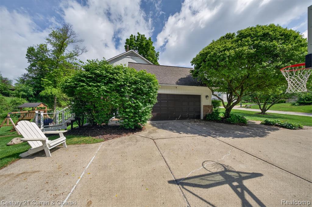 30999 Sudbury Street, Farmington, MI 48331 — Photo 65