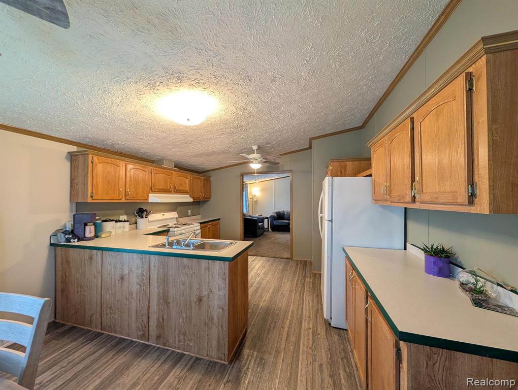 57 Ashley Circle, Swartz Creek, MI 48473 — Photo 3