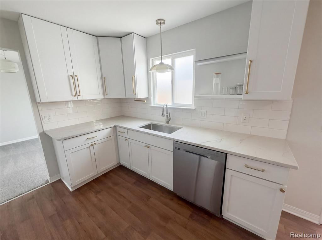 5490 Scott Court, Ypsilanti, MI 48197 — Photo 9