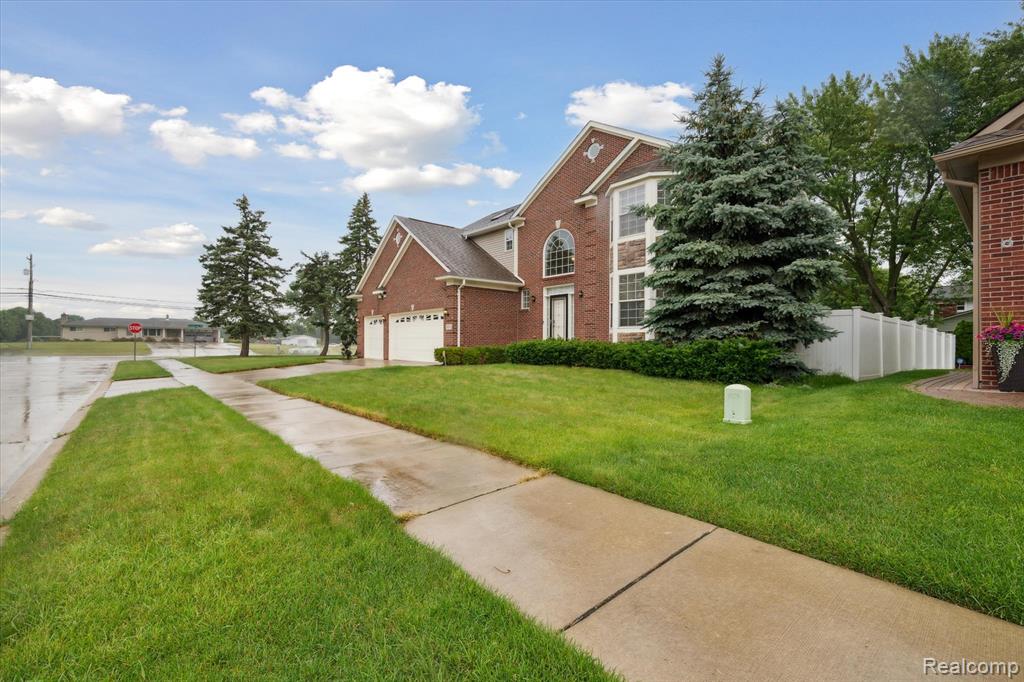 4976 Saddle Brook Court, Troy, MI 48085 — Photo 3