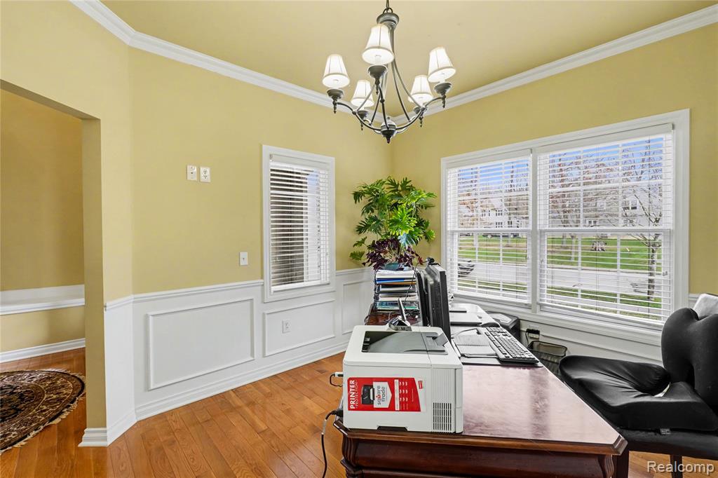 10229 Edgewood Drive, Grand Blanc, MI 48439 — Photo 9
