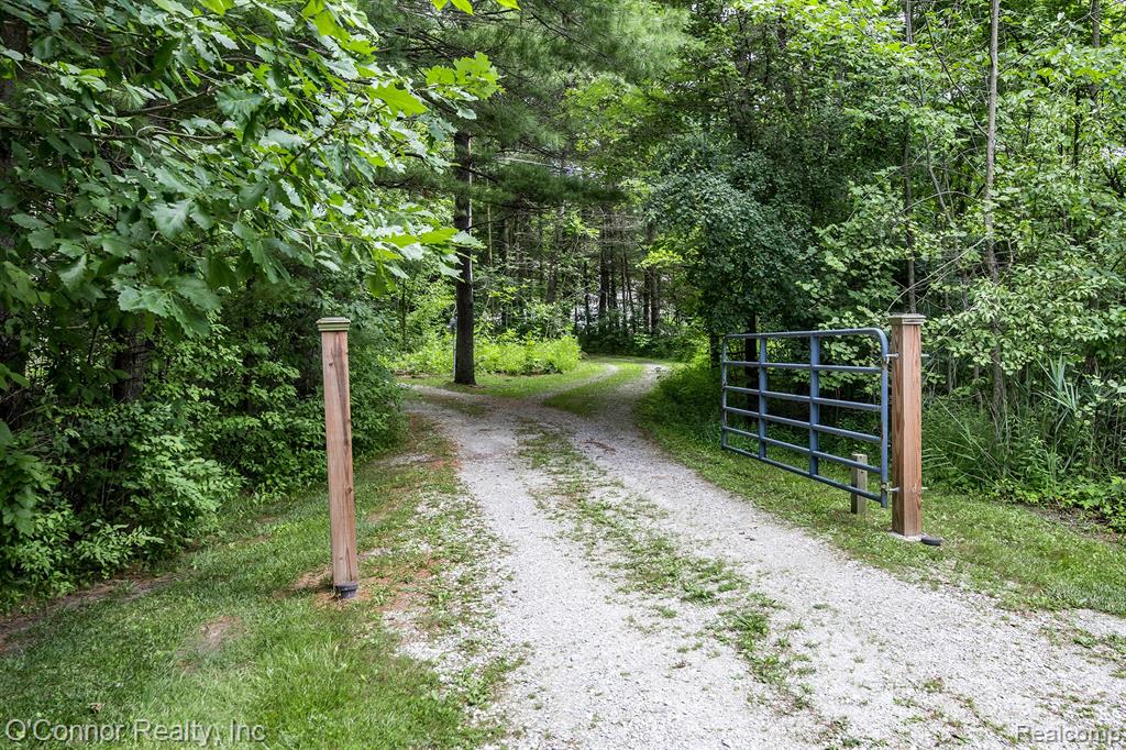 5386 Fitzgerald Road, St. Clair, MI 48079 — Photo 31