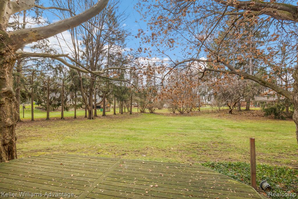 21183 E CHIGWIDDEN Street, Northville, MI 48167 — Photo 28
