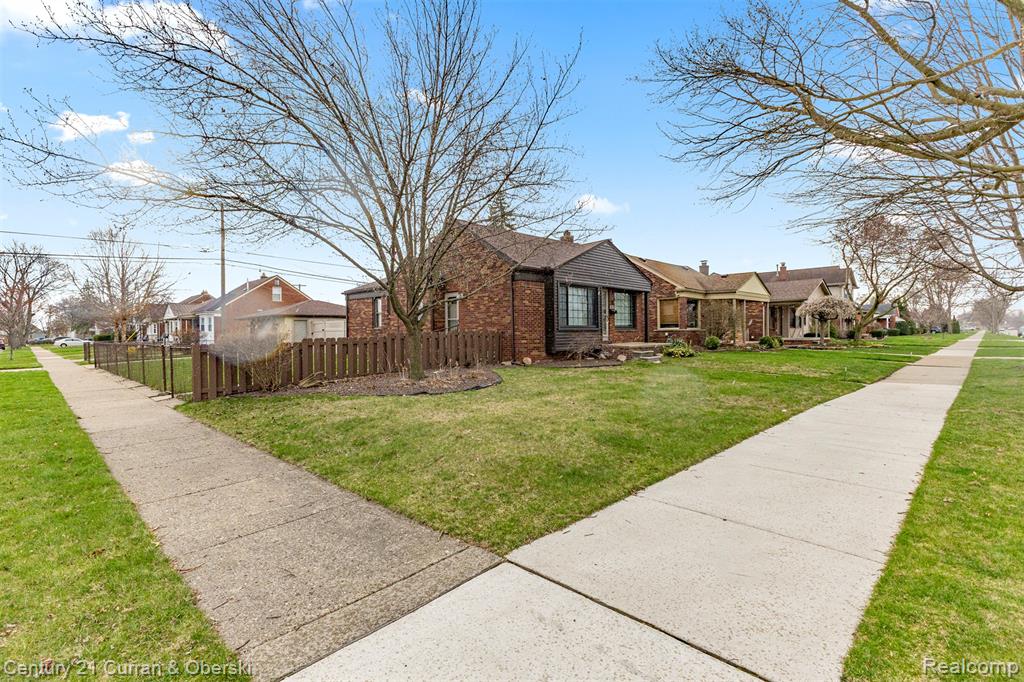 7609 Rosedale Boulevard, Allen Park, MI 48101 — Photo 2