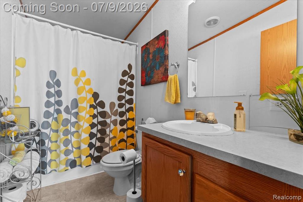 49770 Elk Trail, Utica, MI 48315 — Photo 20