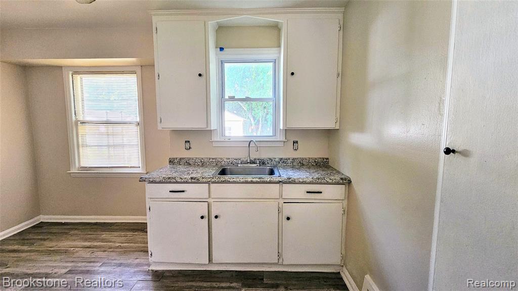 7336 Chatham, Redford, MI 48239 — Photo 11